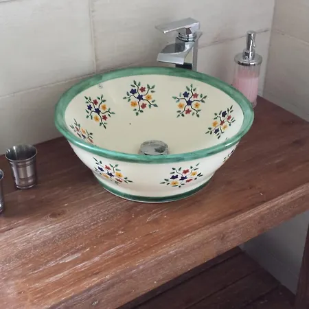 펜션 Karola 쾰핀제